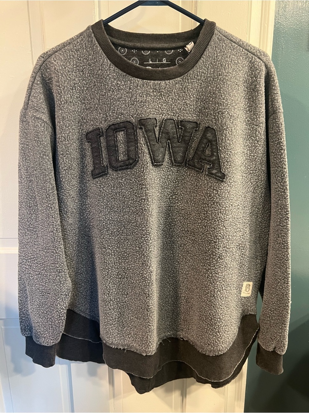 Pressbox Women’s Gray Crewneck "IOWA" Embroidered Fleece Sweatshirt